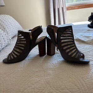 Dream Pairs Size 9 Gray Dressy Shoe